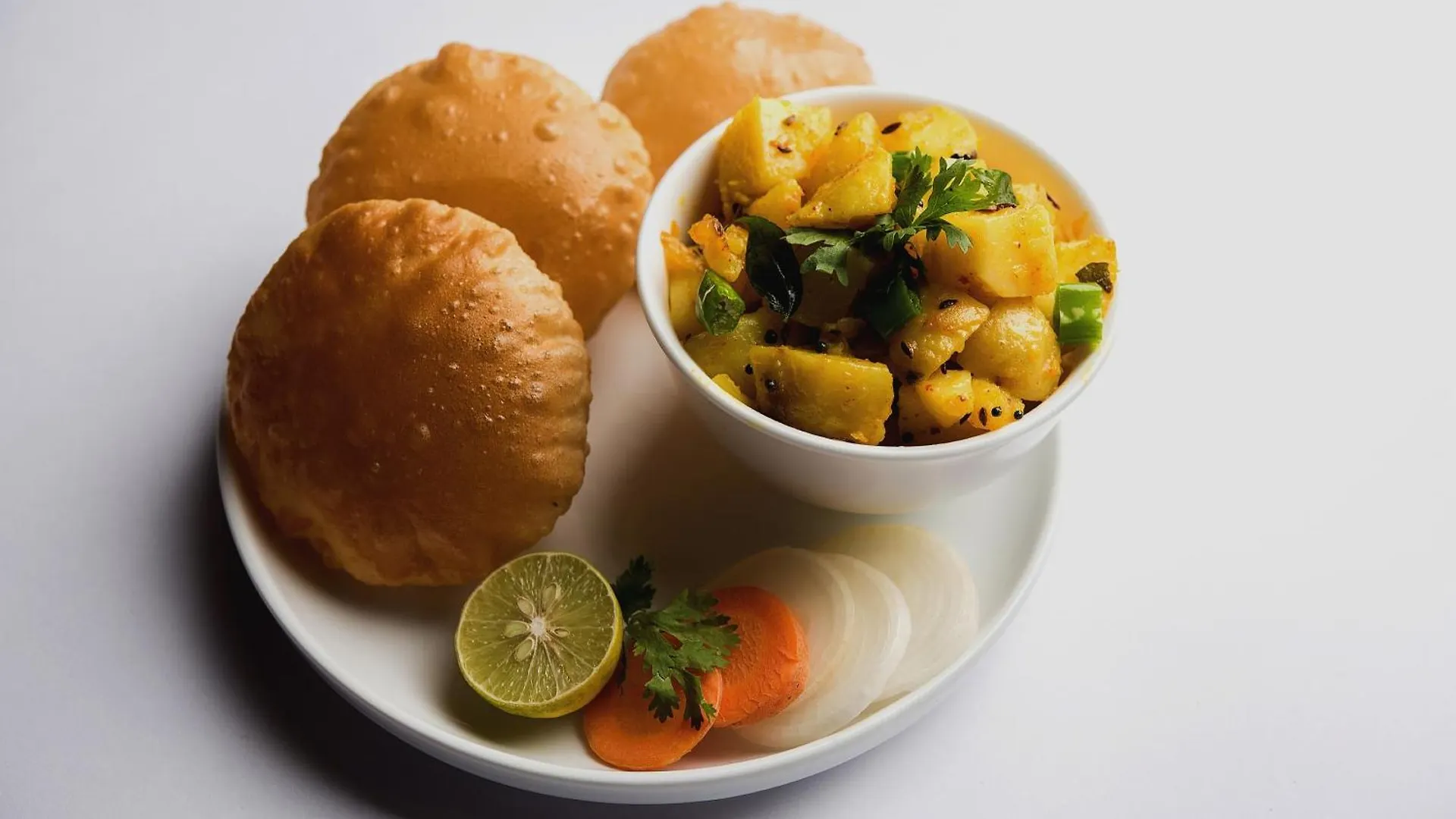 **  Golden Bard Hotel Agra  India
