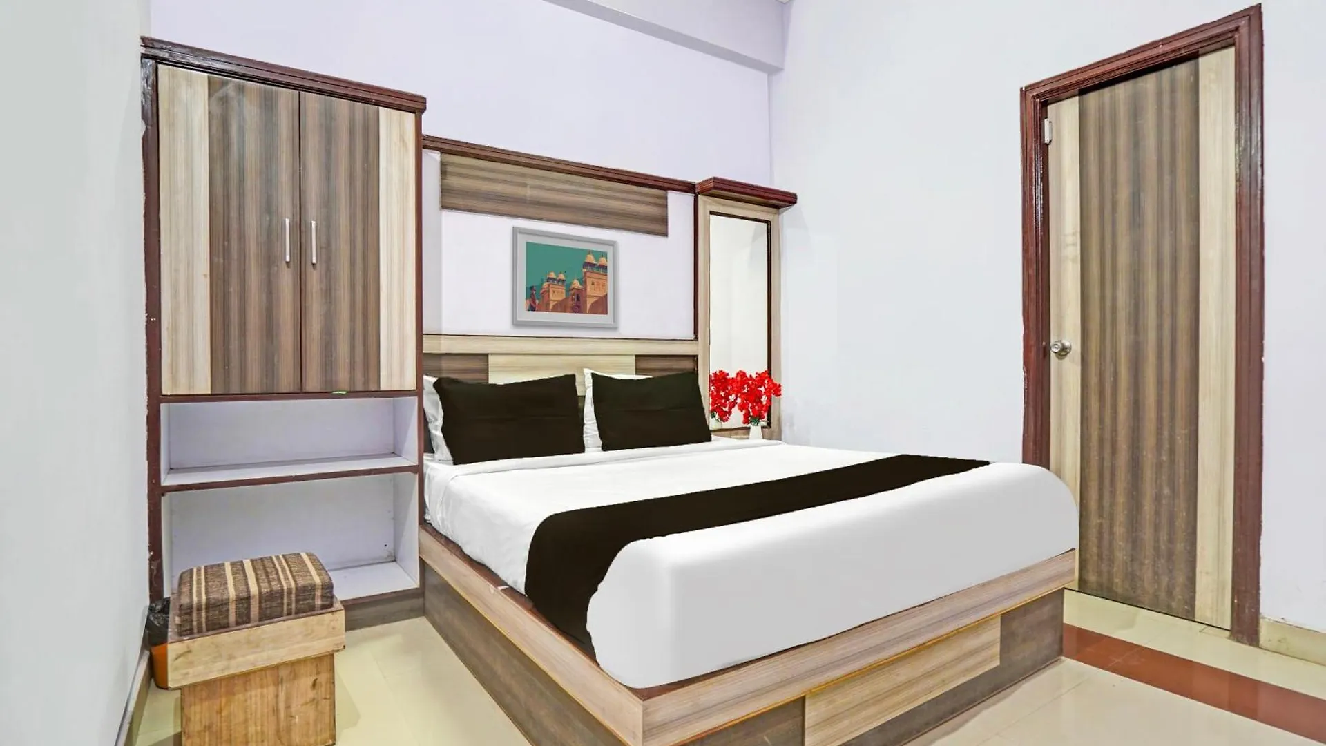 Golden Bard Hotel Agra  Agra (Uttar Pradesh)