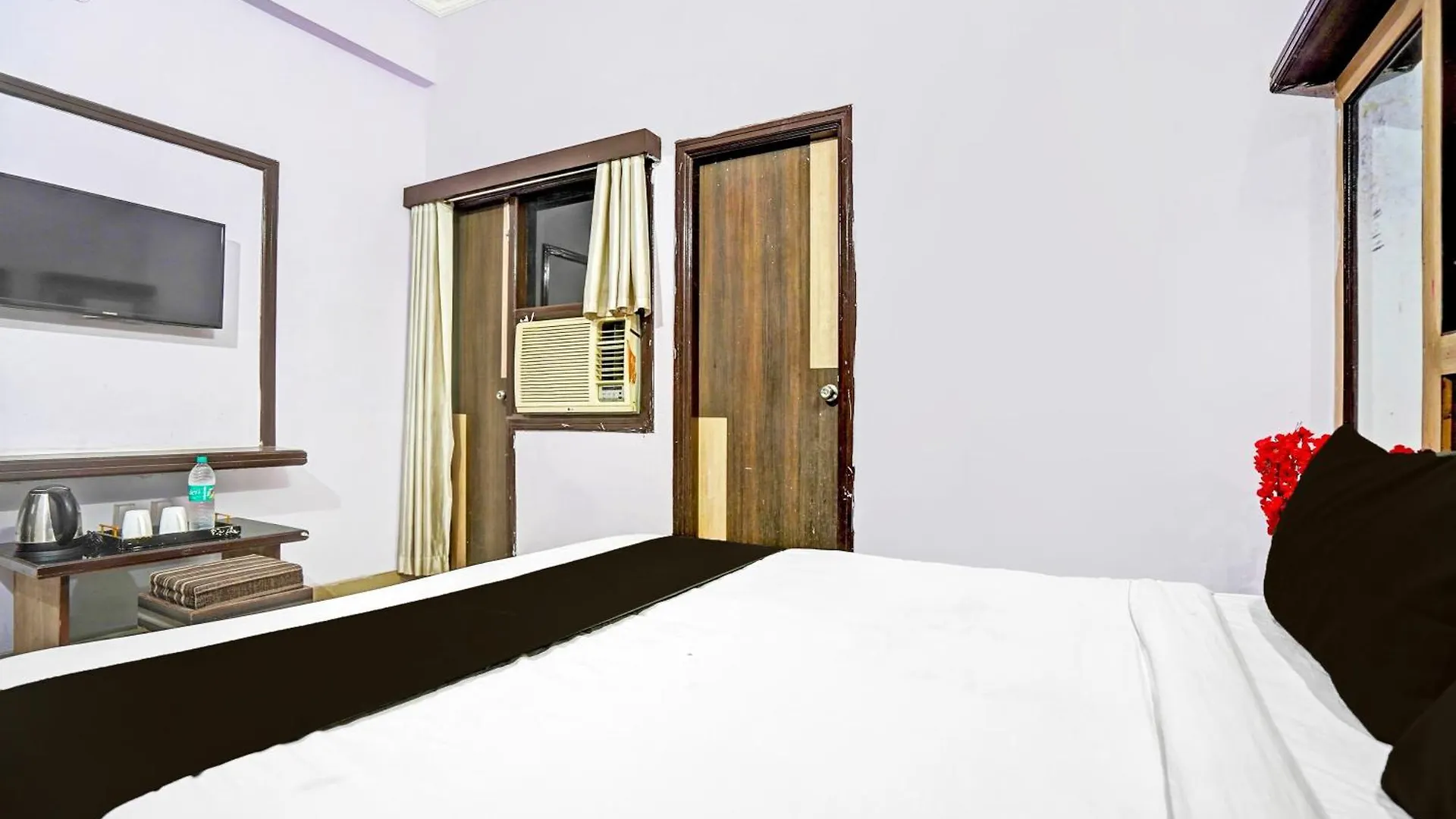 Golden Bard Hotel Agra
